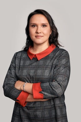 Евгения, менеджер по обучению, CUSTIS